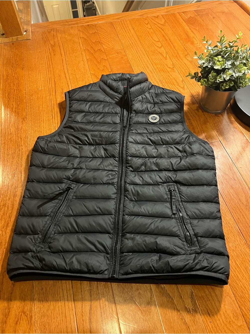 Abercrombie & Fitch Black Quilted Puffer Vest
